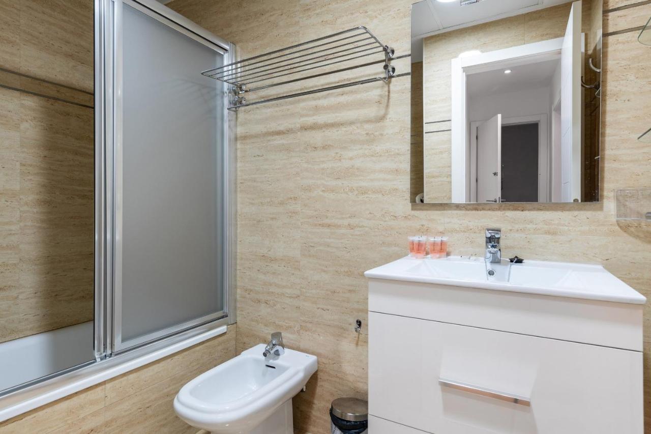 Central And Modern- 2 Bedrooms 1 Bathroom - Mintystay- Sol マドリード エクステリア 写真